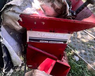 TROY BILT SUPER TOMAHAWK WOODCHIPPER / SHREDDER
