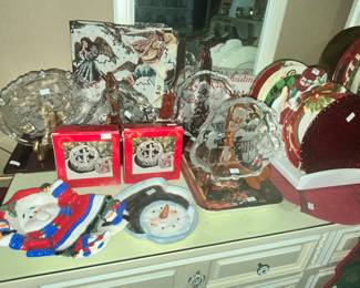 CHRISTMAS ENTERTAINING