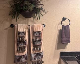Bathroom decor