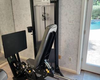 CYBEX VR3 Seated Leg Press