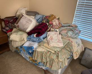 Quilts - Blankets