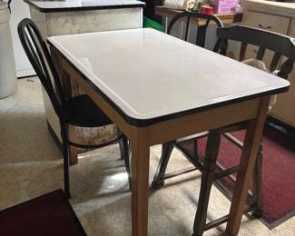 Enamel top table 