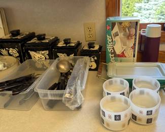CANNISTER SET