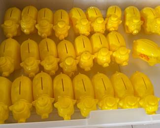 ADVERTISING PIGGY BANKS