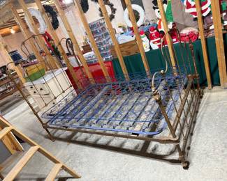 VICTORIAN IRON BED FRAME