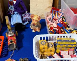 TOYS
