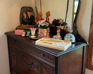 ANTIQUE VANITY