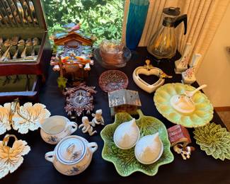 VINTAGE GLASSWARE & CUCKOO CLOCKS