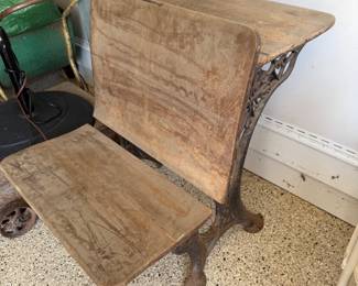 ANTIQUE DESK
