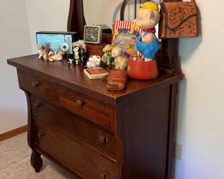 TOOLED HANDBAGS, RADIO, CLOCK AND MORE