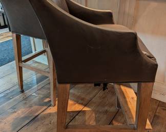 LEE INDUSTRIES LEATHER UPHOLSTERED COUNTER STOOL - SET OF 3 - 41"H, 21.5"W, 31" SEAT HEIGHT