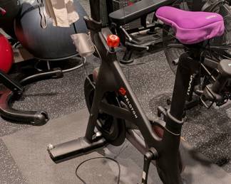 PELOTON INDOOR EXERCISE BIKE