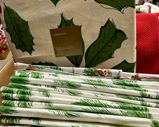 Brand new Crate and Barrel table linens