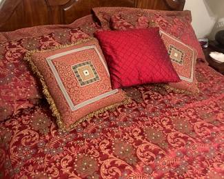 Matching bed