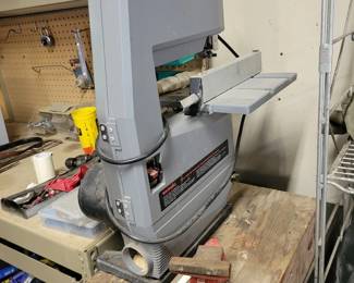 Band saw