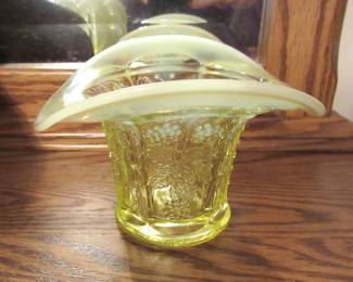 Fenton uranium glass