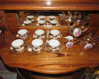 Gold glazed tea set