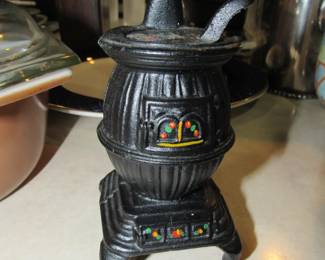 Mini cast iron stove