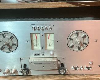 Pioneer Reel-to-Reel RT-701