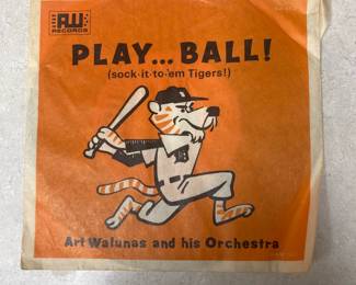 Detroit Tigers 45rpm "Play...Ball" Art Walunas & Orchestra -- Rare Find!