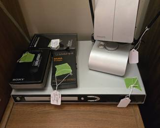 Walkman, Transistor Radios, Indoor Antenna and more