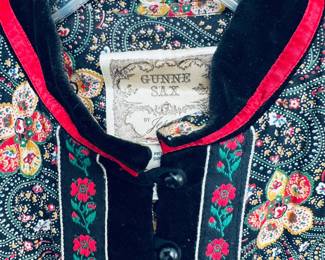 Vintage Gunne Sax dresses. Beautiful condition and not to be missed!