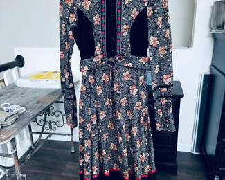 Vintage Gunne Sax dresses. Beautiful condition and not to be missed!