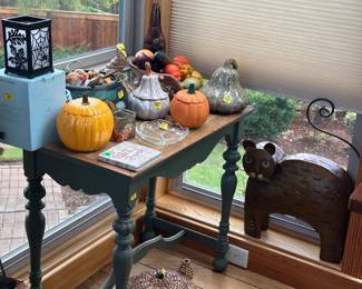 Holiday decor and side table