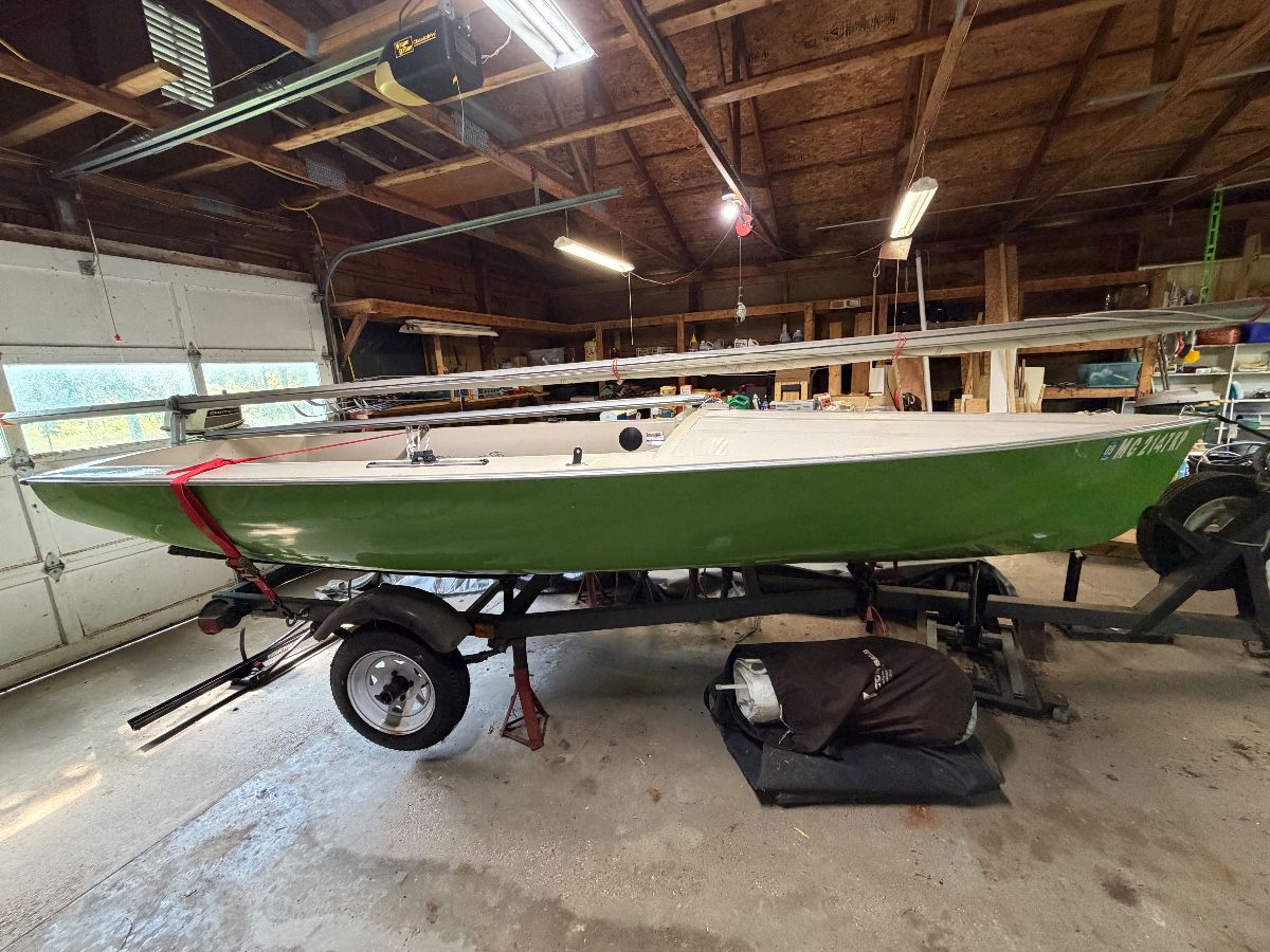 Chrysler Mutineer 15’