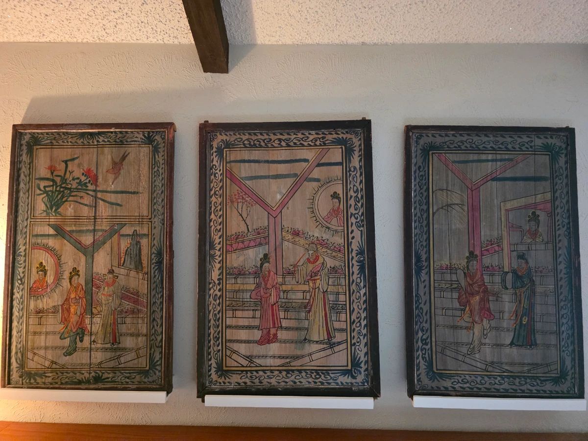 Sequential set of 3 Dingxiang Gui panels likely from the late Qing Dynasty (1870-1910