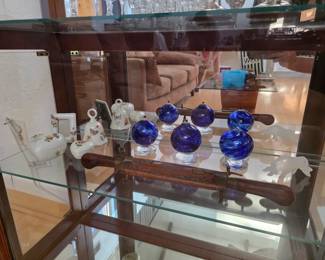 Glass oil lamps, vintage carving set from India