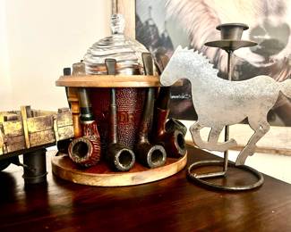 Wooden pipes with holder