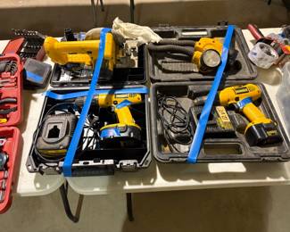 DEWALT SETS
