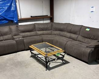 WONDERFUL ELECTRIC SECTIONAL RECLINER SET AND COFFEE WITH END TABLE.