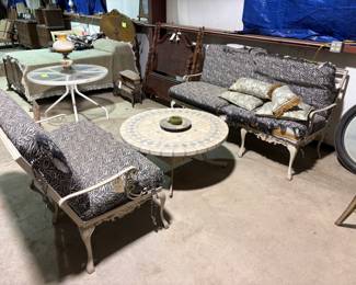 HEAVY DUTY METAL PATIO SET NEEDS CUSHIONS.