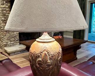 Large Traditional Fleur-de-Lis Table Lamp