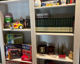 Books, vintage toys 