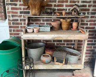 Potting bench 