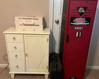 Storage pieces 