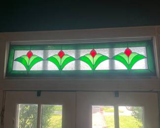 Tulip stained glass (2 avail)