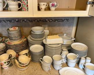Franciscan Desert Rose and Crown Victoria Lovelace Dinnerware