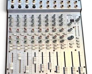 Alesis MultiMix 12 USB Mixer