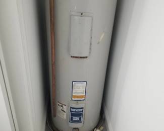 Electric hot water heater