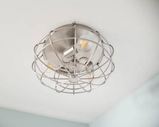Light fixture