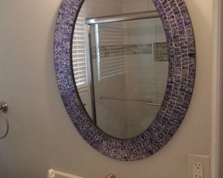 Mirror detail