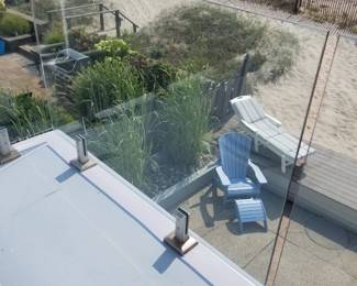 Glass panel railing system