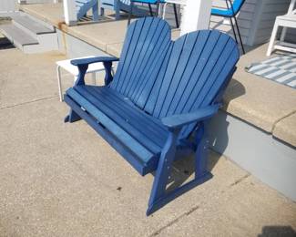 Polyresin loveseat