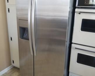 Whirlpool refrigerator mfg. 3/2017
