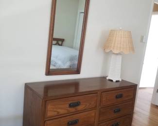 Sturdy 6-drawer dresser with matching mirror. Table lamp