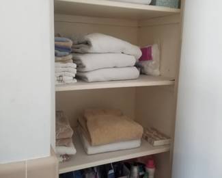 Towels & toiletries